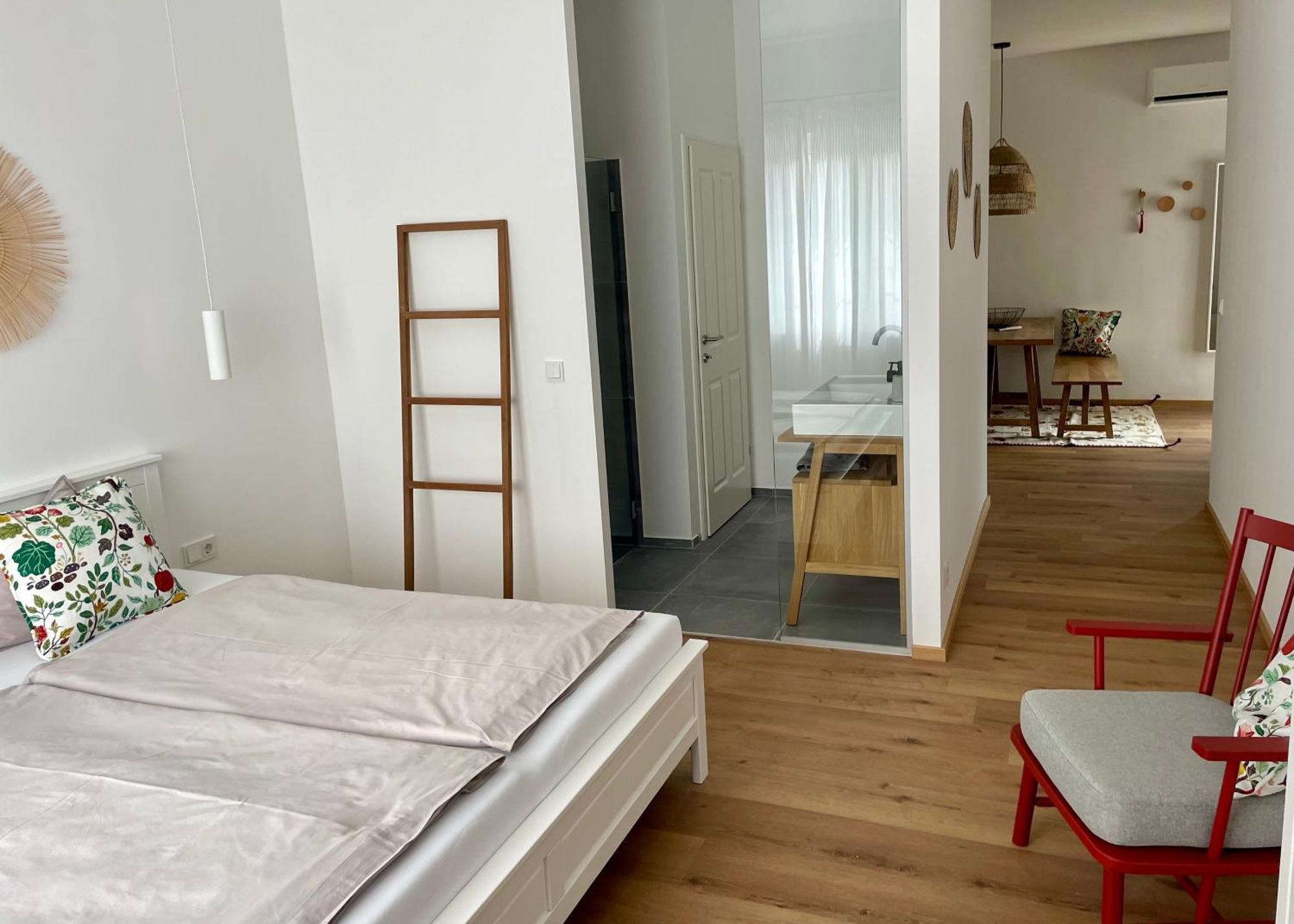 Pannonia Apartments موربيش آم سي المظهر الخارجي الصورة